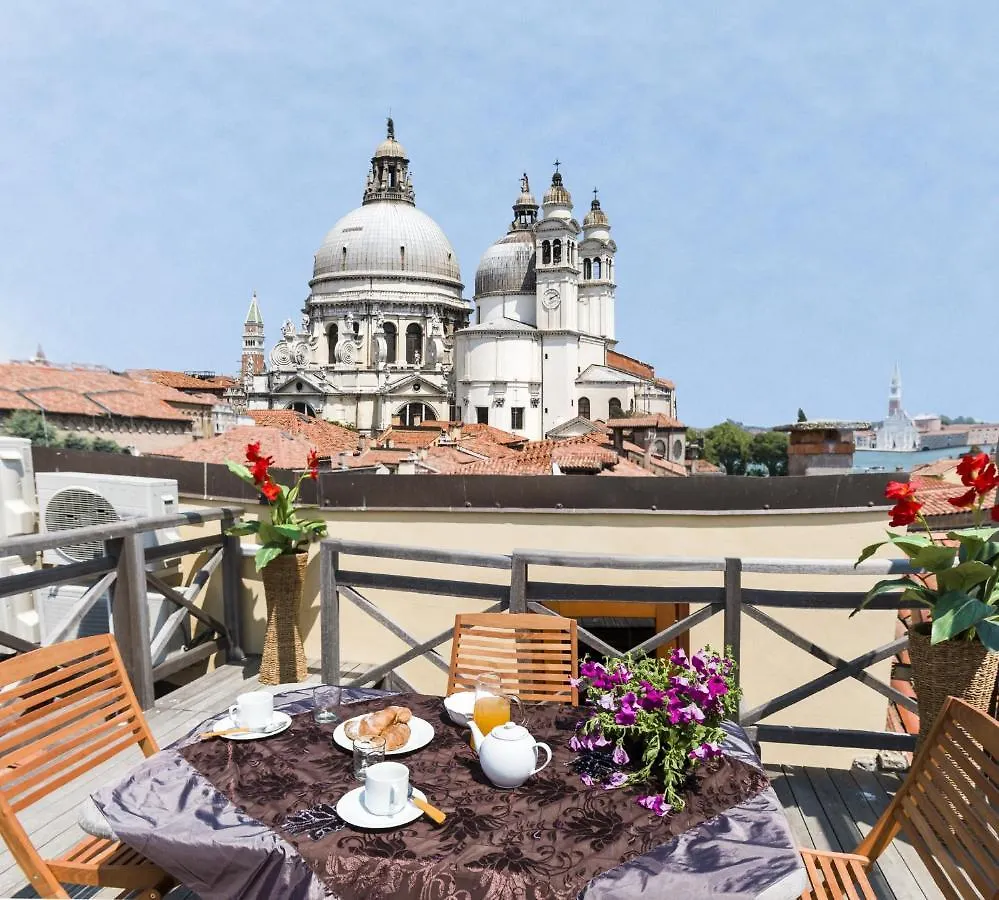 Accademia Charm Apartments By Wonderful Italy Venise 0*,