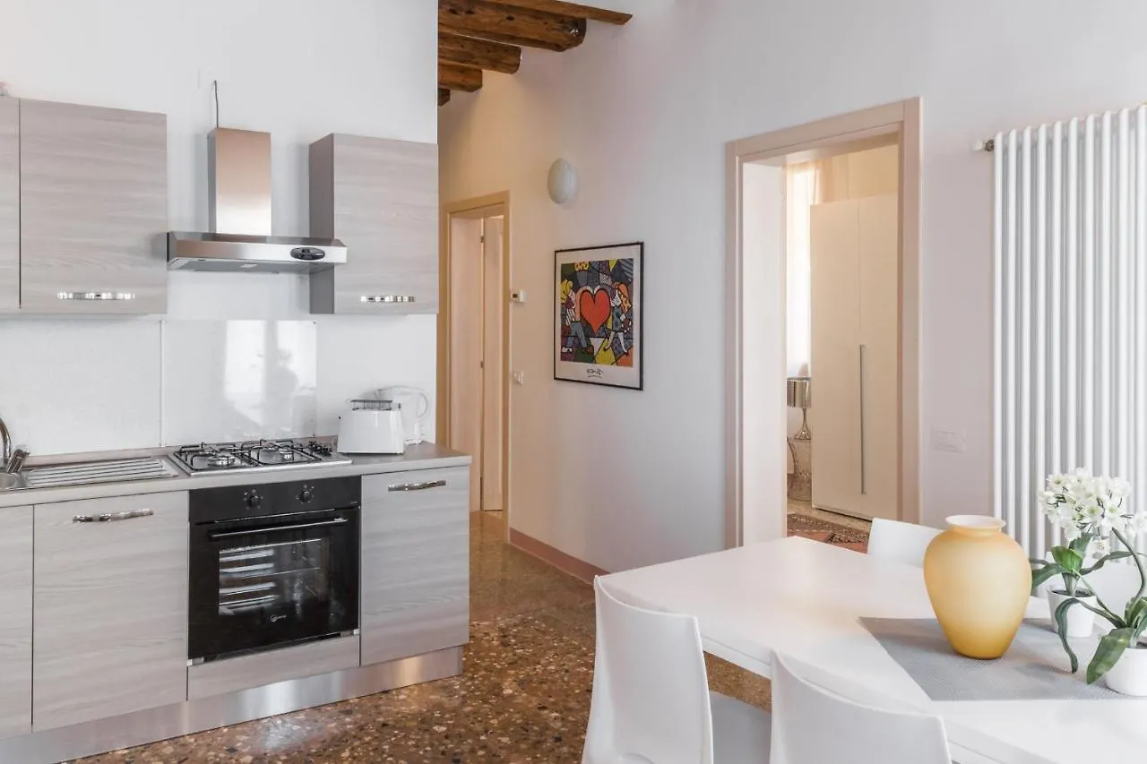 Accademia Charm Apartments By Wonderful Italy Venise