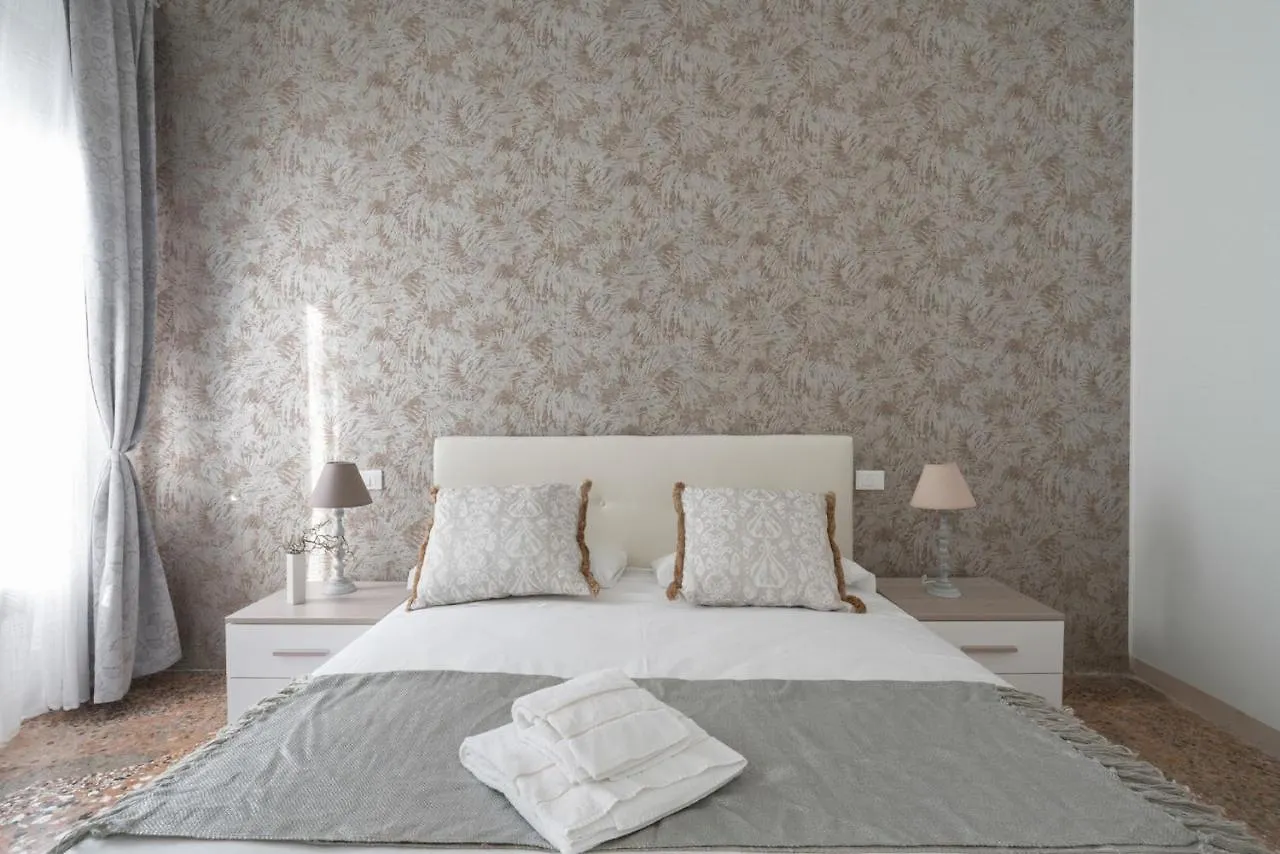 Accademia Charm Apartments By Wonderful Italy Venise