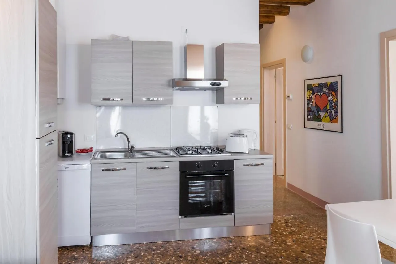Accademia Charm Apartments By Wonderful Italy Venise 0*,